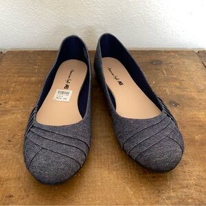 BRAND NEW American Eagle Blue Denim Flats Women’s 7